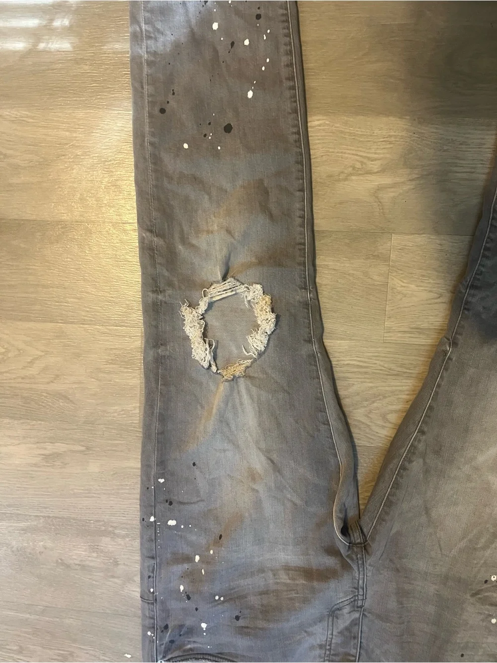 Men's Purple Brand Slim Straight Distressed Paint-Splatter‎ Jeans - Gray